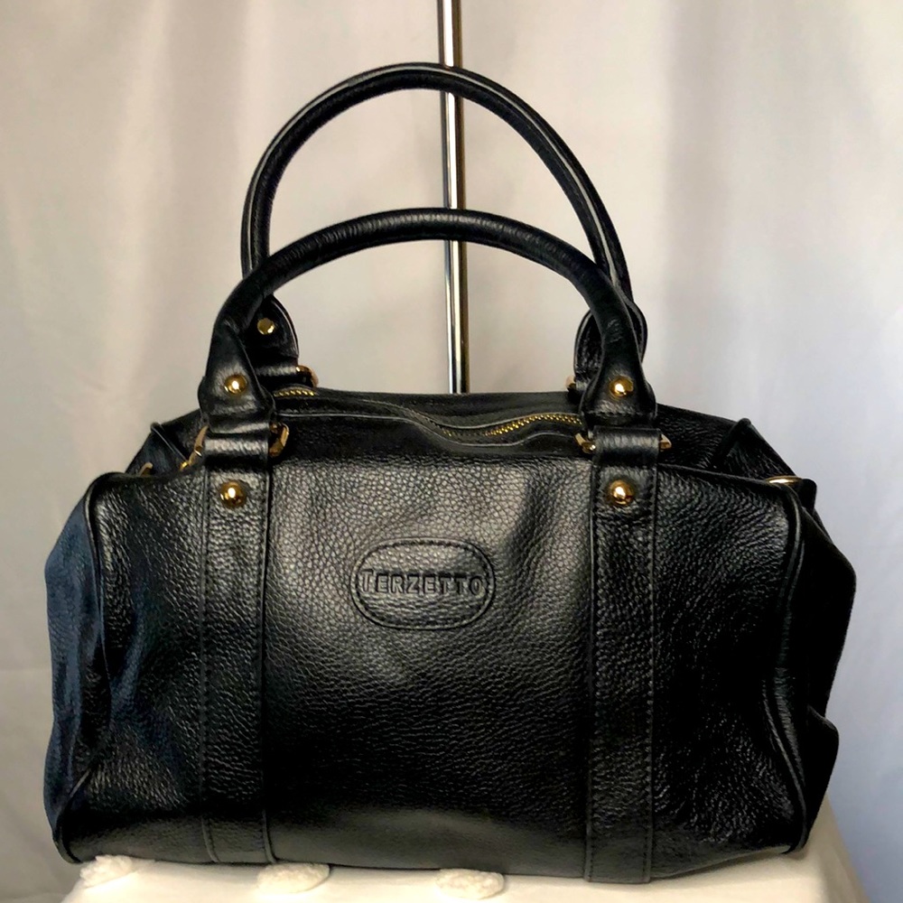 TERZETTO Loreto black pebble leather satchel handbag.
